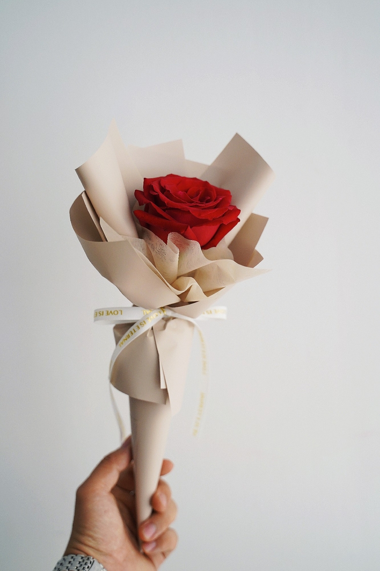 QiXi Special Hand Bouquet 1005