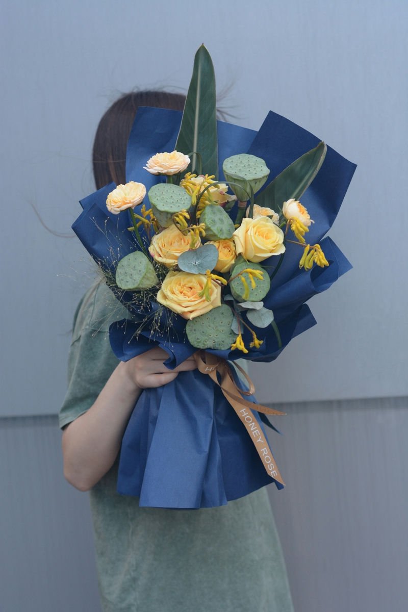 Hand Bouquet 1206--1