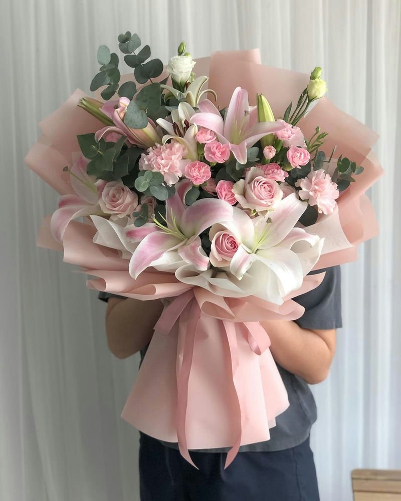 Hand Bouquet 1056--0