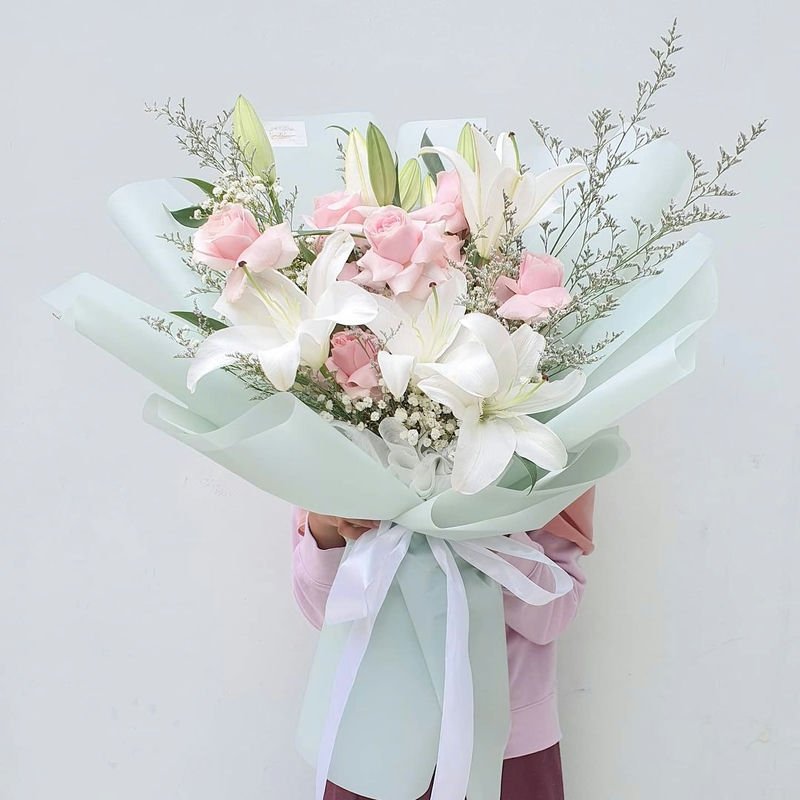 Hand Bouquet 1059--1