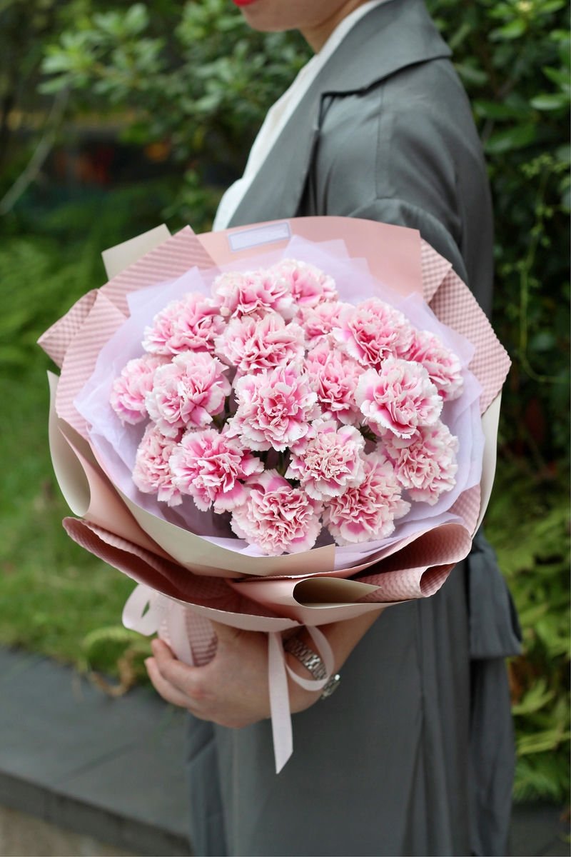 Mother Day Special Hand Bouquet 1072--0