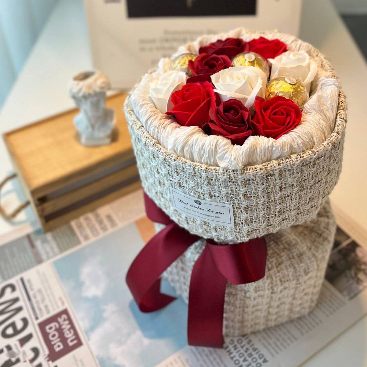 Mother Day Special Hand Bouquet 1288--0