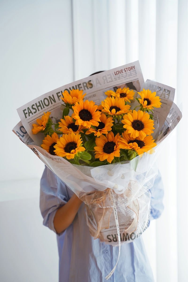 Hand Bouquet 1085--1