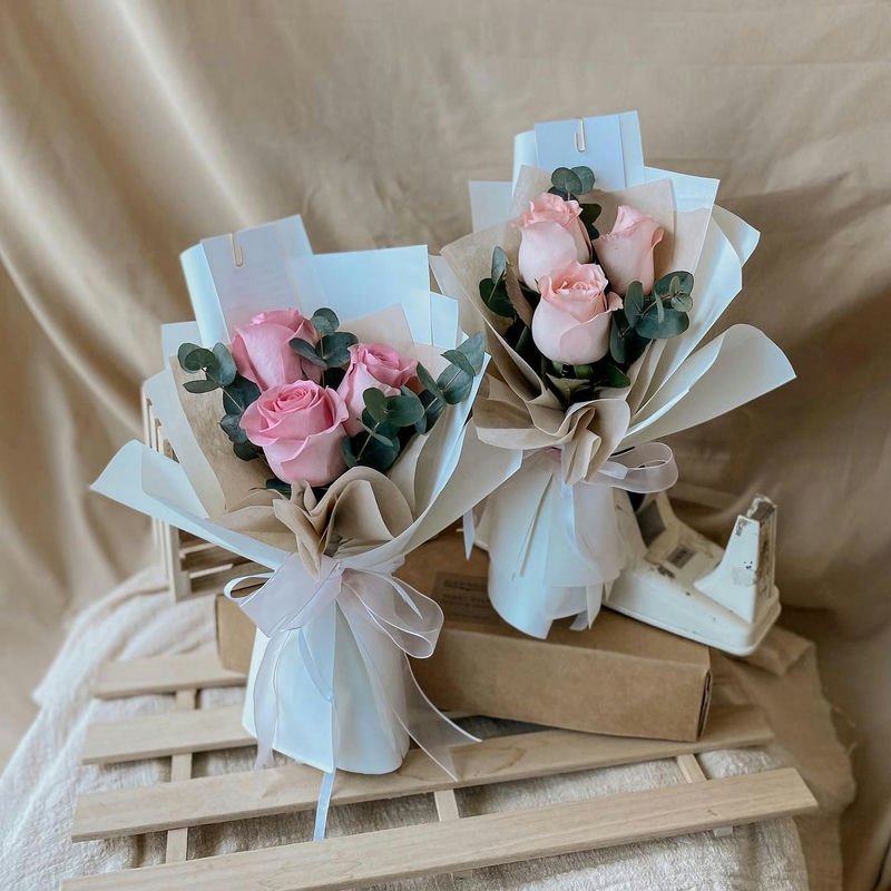 Hand Bouquet 1114--0