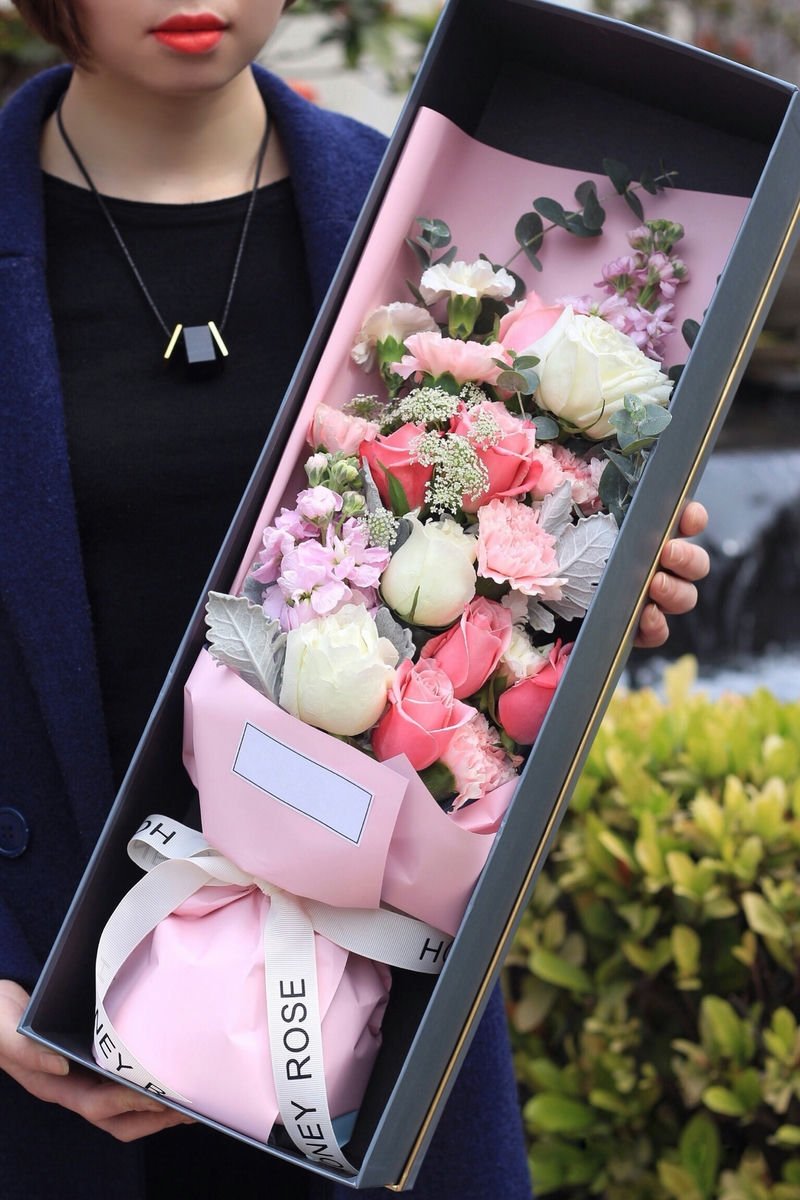 Hand Bouquet 1129--1