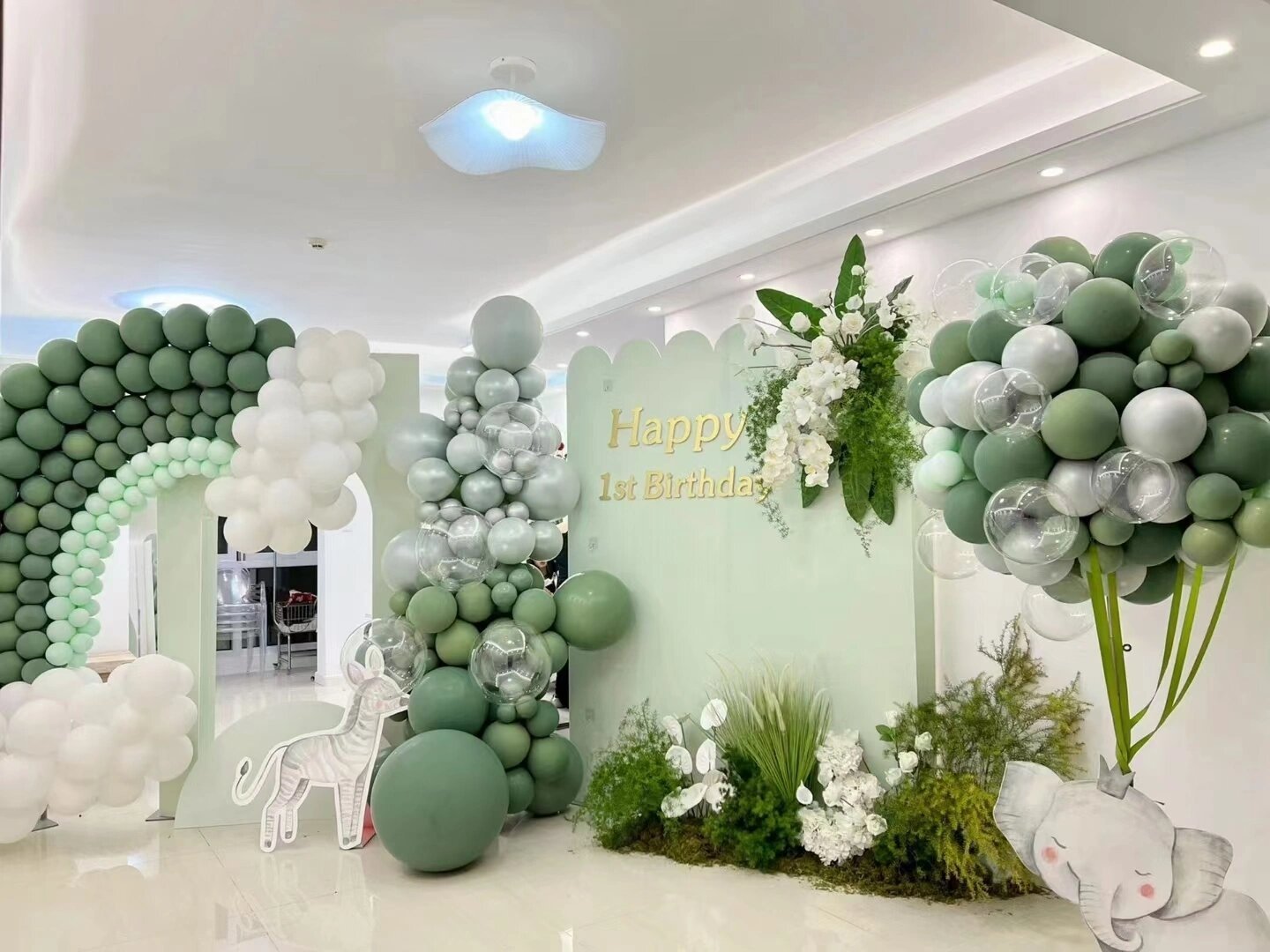 Surprise Balloon Decoration--0