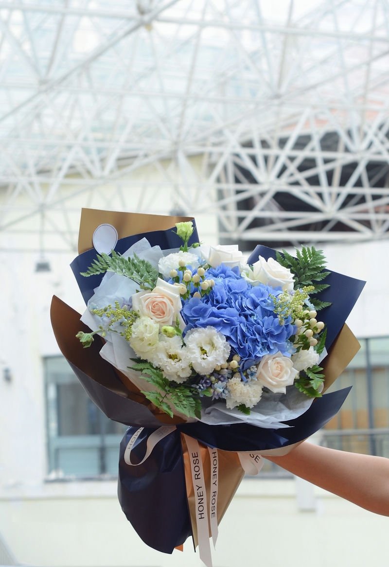 Hand Bouquet 1251--0